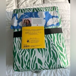 DVF x Target Queen size bedsheets